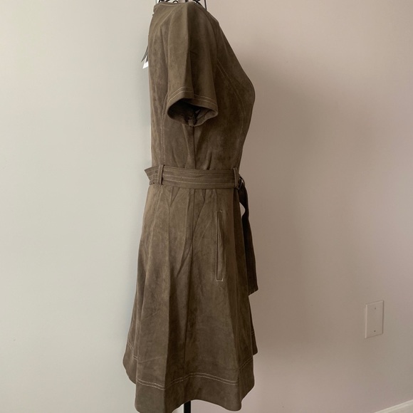 📦 MOVE OUT SALE - Olive Green Suede Belted Mini Dress - Picture 9 of 10